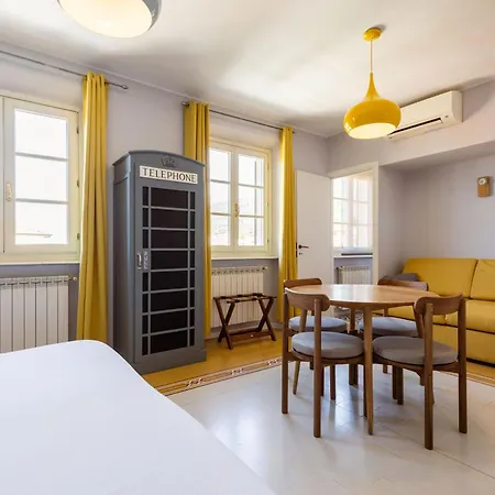 Le Pietrasantine - Centro Storico 4*